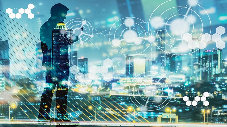 Digital business (Montri Nipitvittaya/Shutterstock.com)